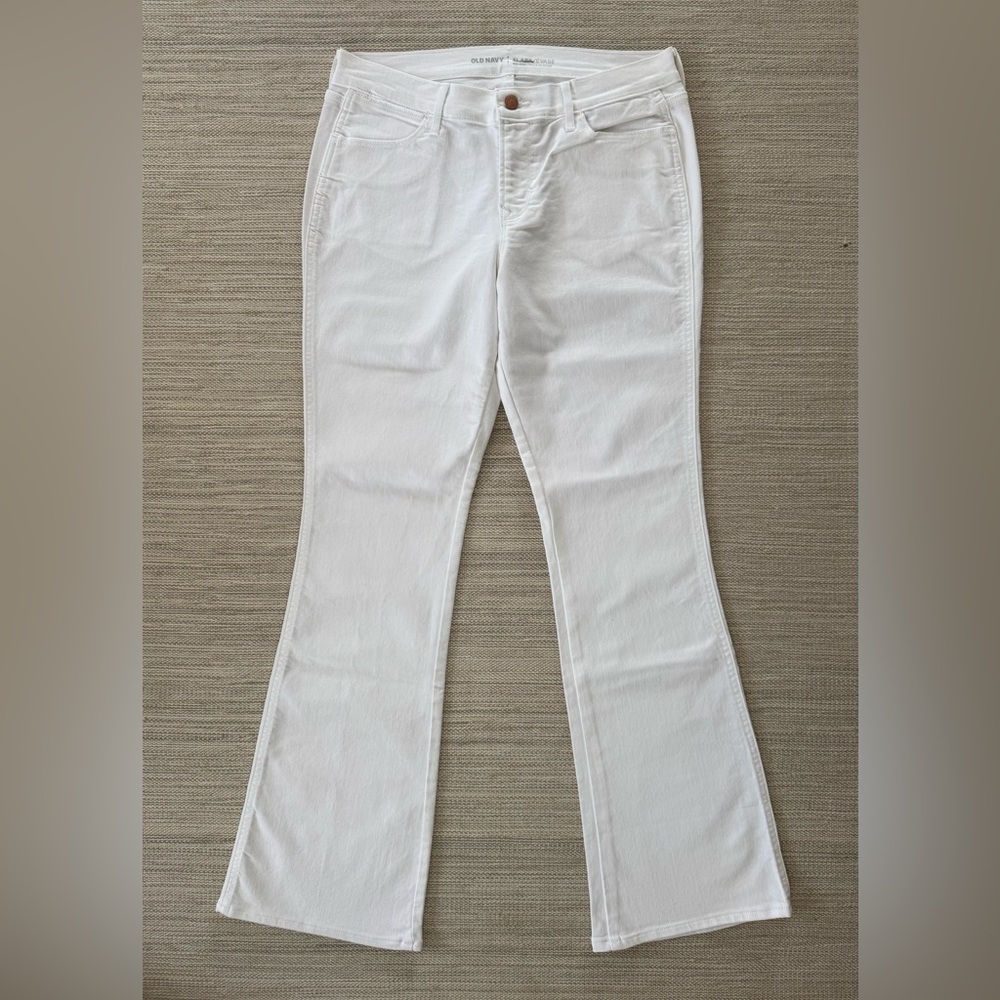 Old Navy white flare mid rise jeans denim pants women’s size 10